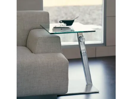 Tavolino con base in acciaio e piano in cristallo Lap di Cattelan Italia