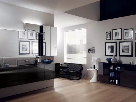 Mobile da Bagno Font in laccato lucido Nero Ardesia ed ante in vetro di Scavolini Bathrooms