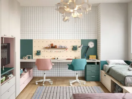 Cameretta componibile a 2 letti con scrivania a parete e armadio a muro Kids space 03 di Nidi