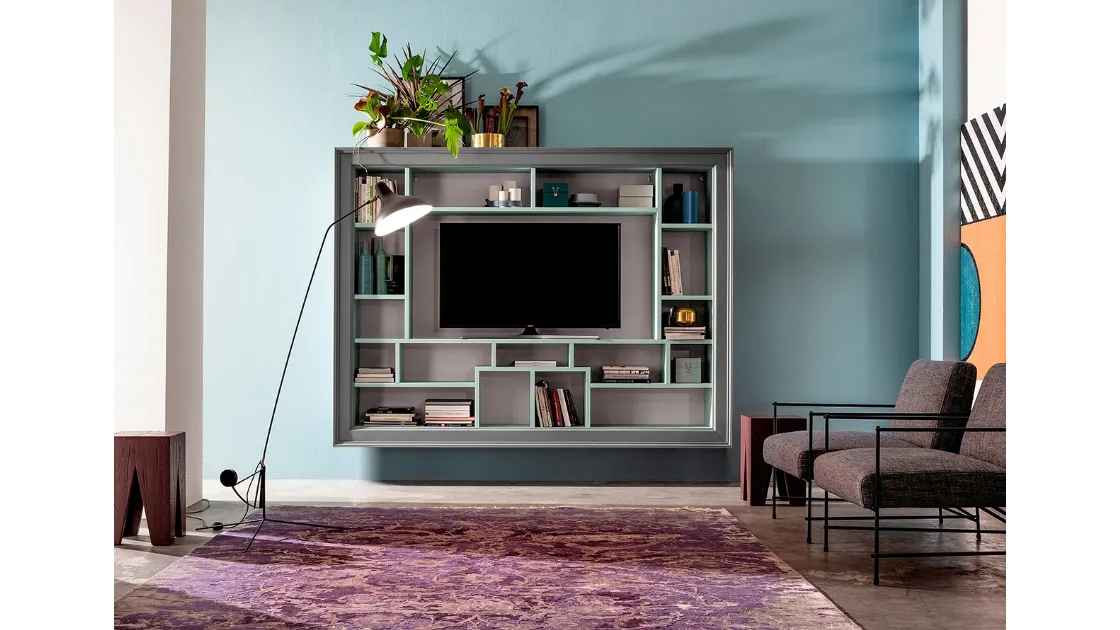 Libreria porta TV sospesa Lexington in Rovere massello laccato di Devina Nais