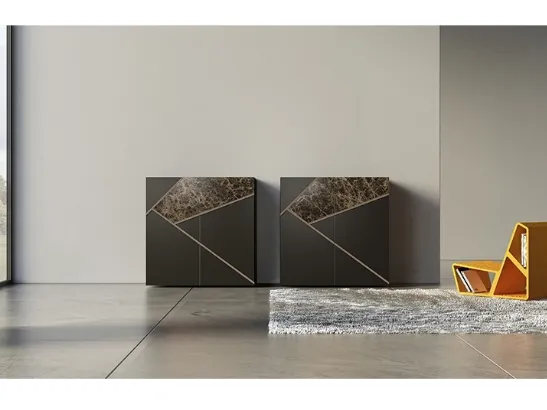 Madia Alta in laccato, ceramica e bronzo graffiato Comp 21 di Voltan