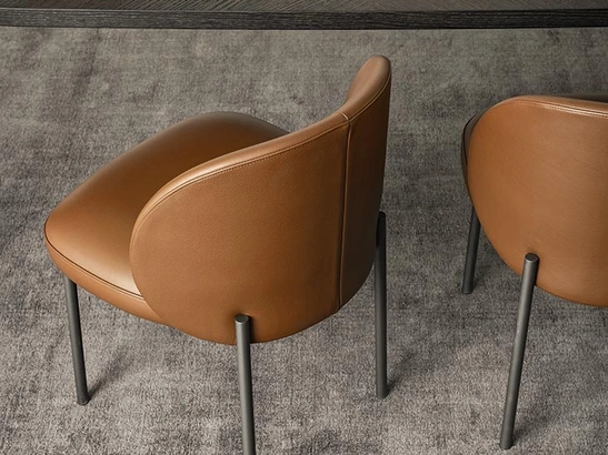 Sedia Raku in pelle di Alf Da Frè