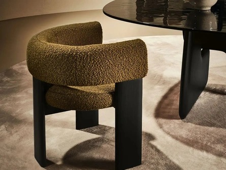 Sedia Trine Armchair in tessuto imbottito di Nature Design