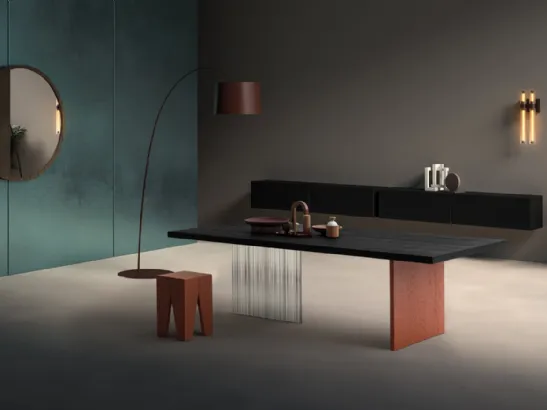 Tavolo Alabama in Rovere massello con una gamba in legno e una in vetro Devina Nais