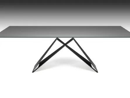 Tavolo con piano in cristallo verniciato graphite e gambe in acciaio Premier di Cattelan Italia