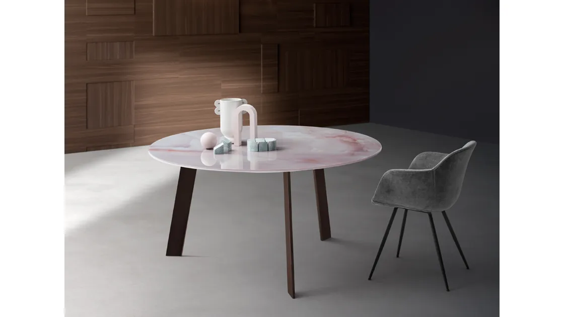 Tavolo Manhattan Rotondo My Glass con top in vetro e gambe in legno di Devina Nais