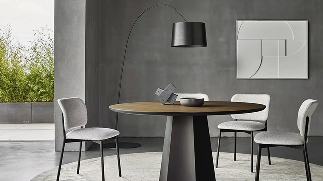 Tavolo rotondo Poliedro in Rovere Termotrattato di Sangiacomo