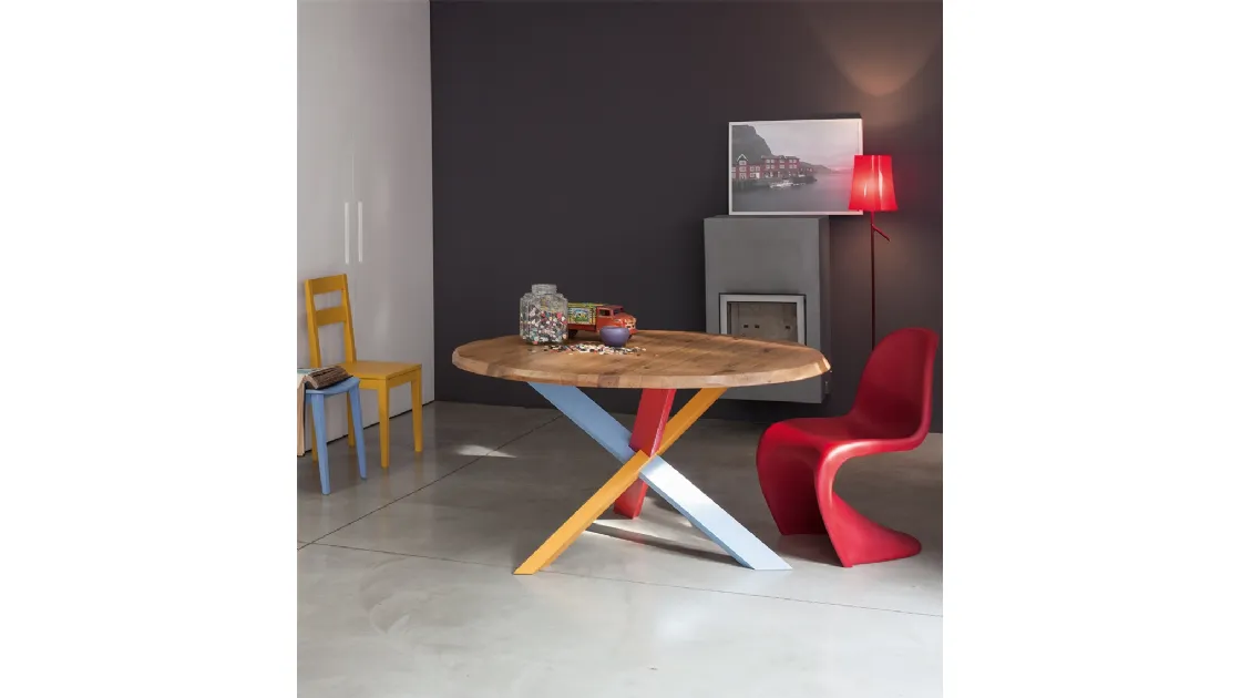 Tavolo Round di Devina Nais