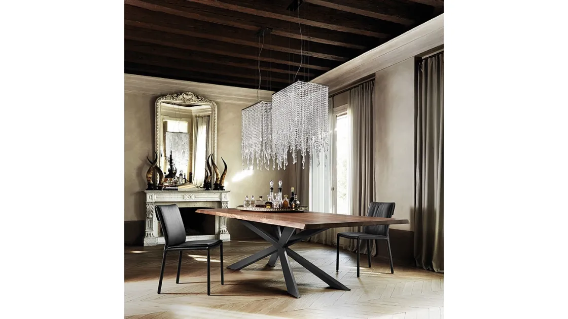 Tavolo con base in acciaio verniciato e piano in noce canaletto Spyder Wood di Cattelan Italia