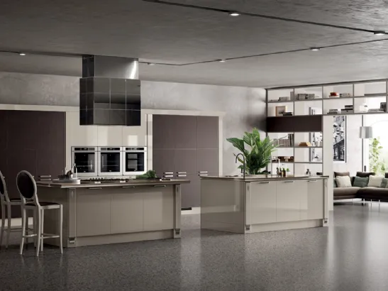 Cucina Classica Exclusiva in Laccato lucido Tortora di Scavolini