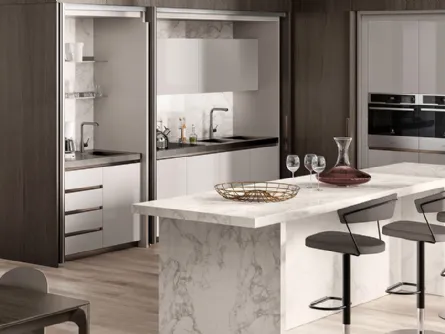 Cucina Moderna Boxi laccato lucido Grigio Chiaro di Scavolini