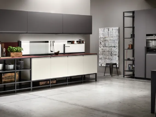 Cucina Moderna Formalia in PET Talco e Notte di Scavolini